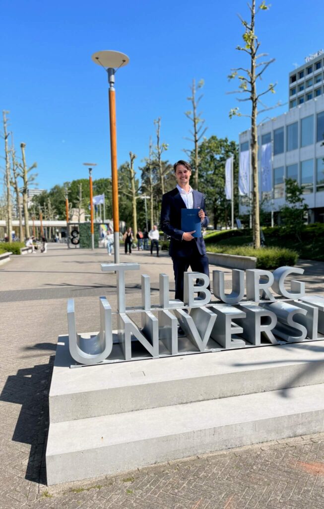 Lucas Wieringa graduated